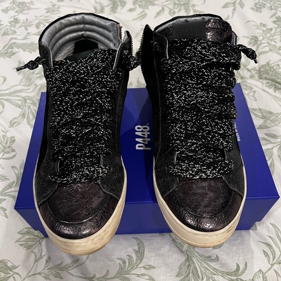 P448 Women's Black and White Textured Sneakers - Picture 1 of 5